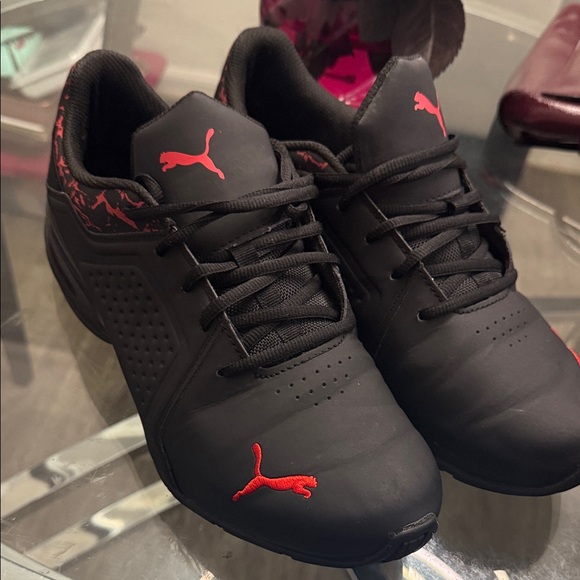 Puma Men's Athletic Shoes in Black and Red - Picture 1 of 4